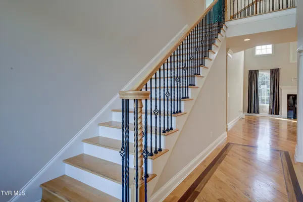 $1,075,000 | 405 Heather View Drive, Jonesborough, TN 37659