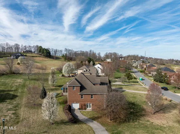 $1,075,000 | 405 Heather View Drive, Jonesborough, TN 37659