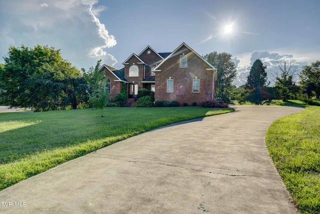 $1,099,000 | 405 Heather View Drive, Jonesborough, TN 37659