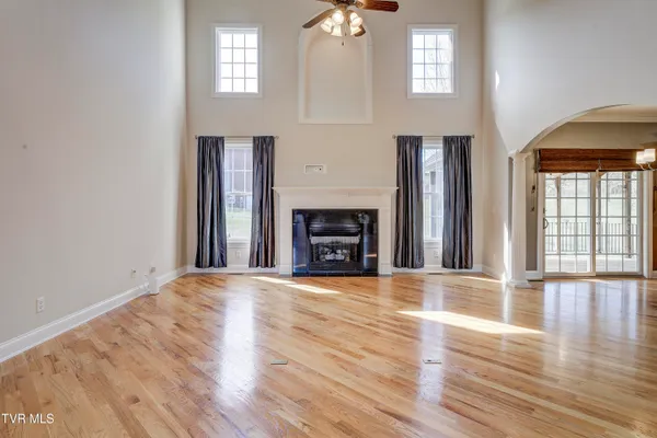 $1,075,000 | 405 Heather View Drive, Jonesborough, TN 37659