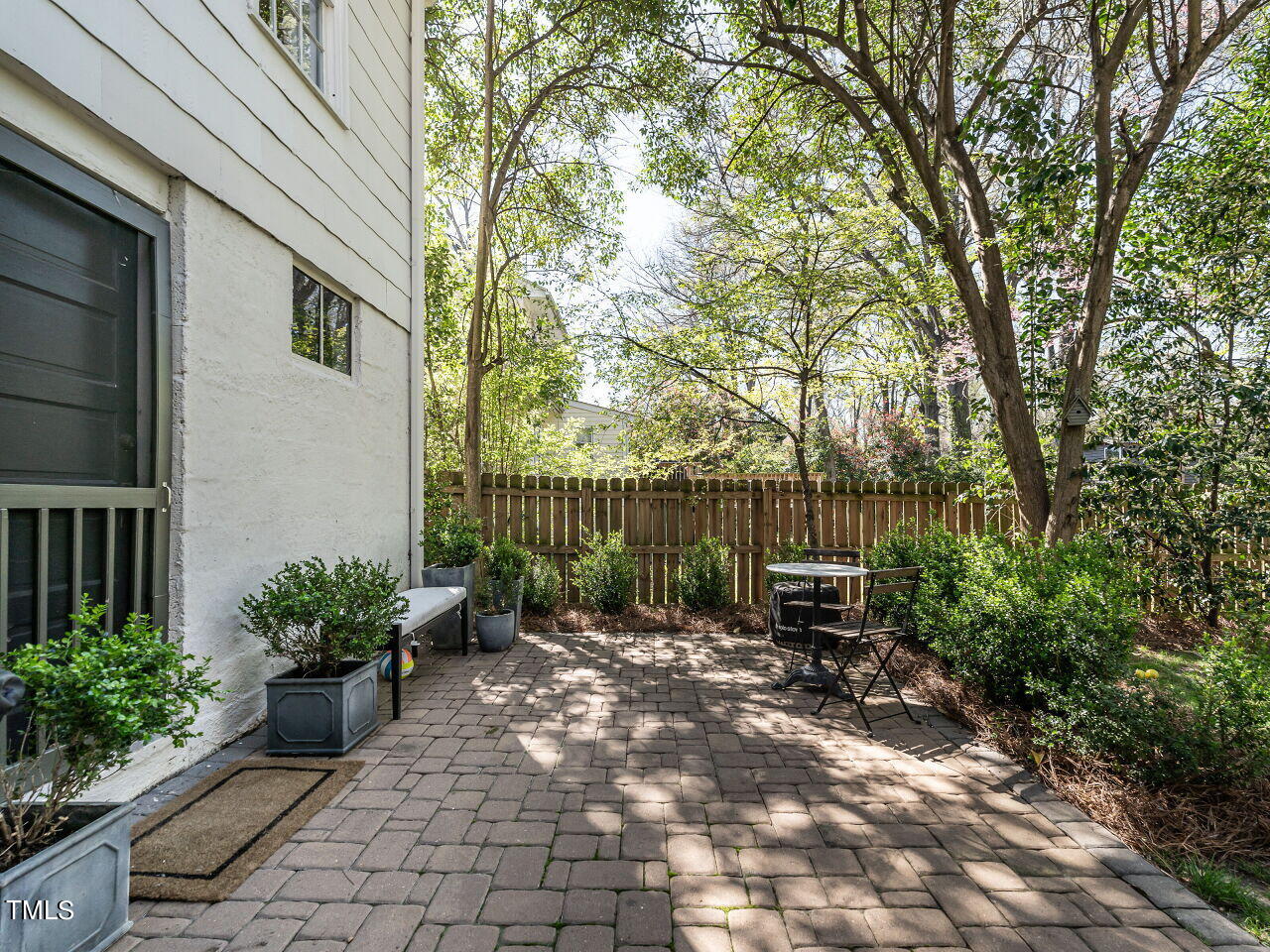 1429 Scales Street Raleigh, NC 27608 - Photo 19 of 23 023-1280x960-patio