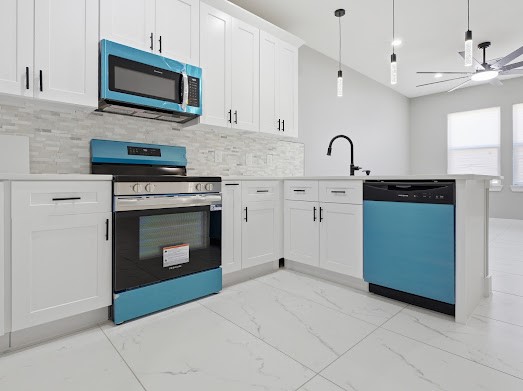 8216 Locksley Road, Unit B Houston, TX 77078 - Photo 7 of 15 a kitchen with cabinets appliances and a sink