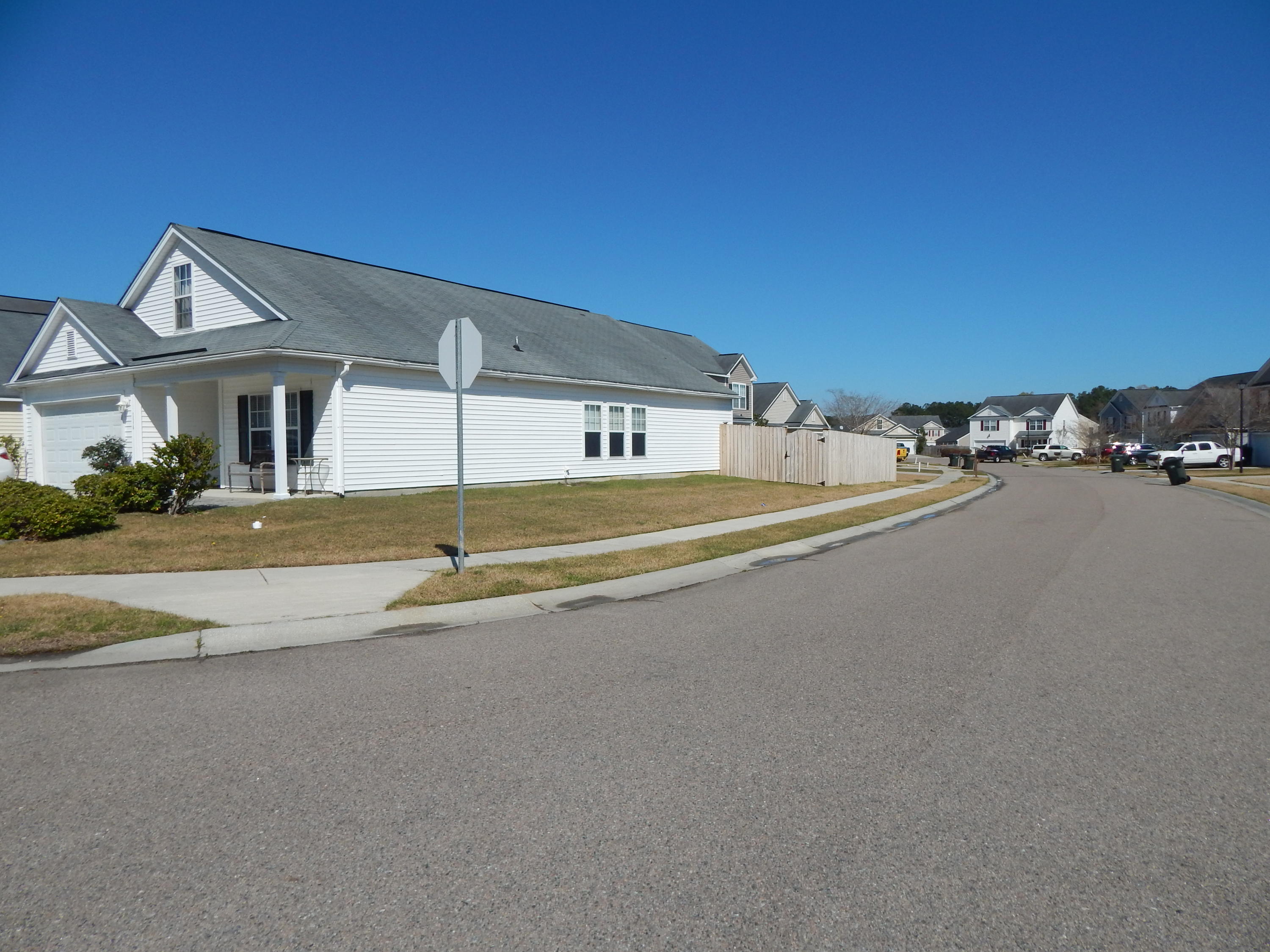 116 Thistle Road Goose Creek, SC 29445 - Photo 2 of 17 Right Side