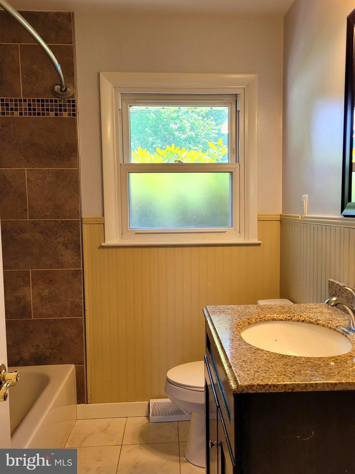 316 South Miller Street Shillington, PA 19607 - Photo 9 of 16 Full Bath