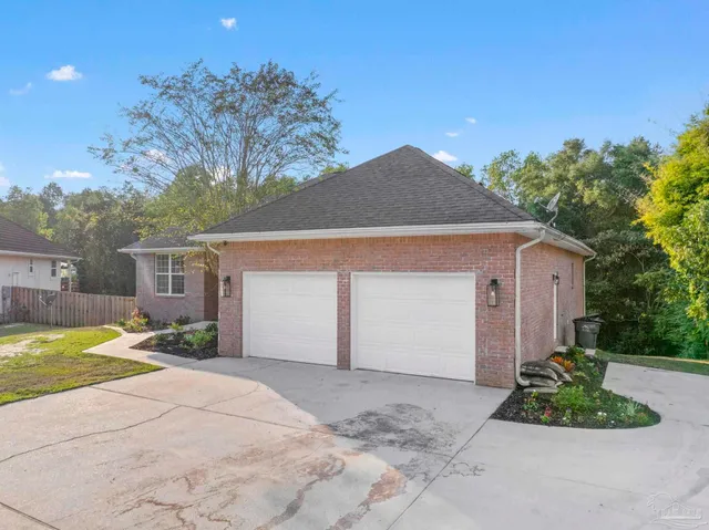 $550,000 | 800 Shadow Ridge Drive, Pensacola, FL 32514