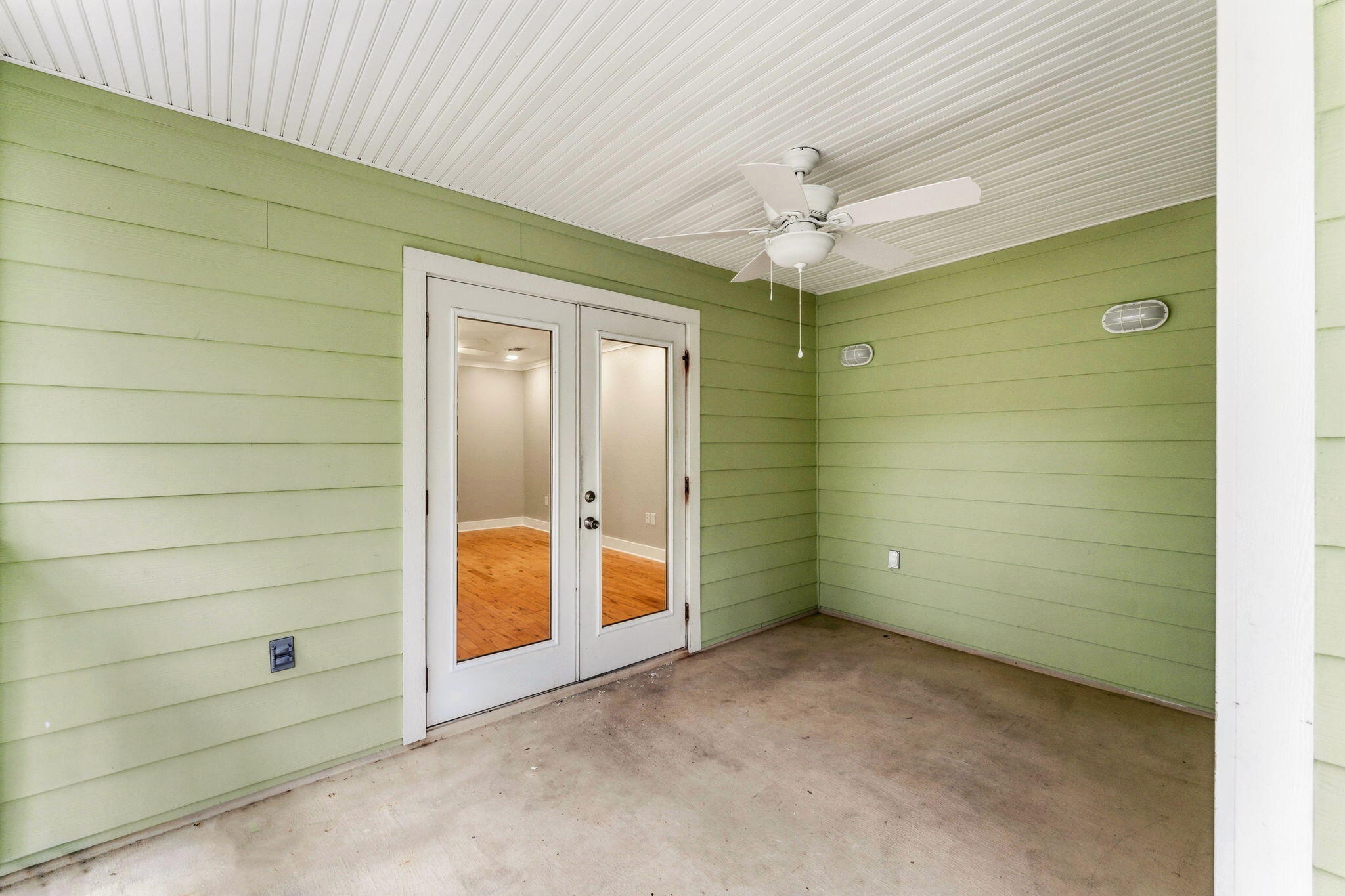 128 Bay Magnolia Lane Santa Rosa Beach, FL 32459 - Photo 30 of 61 a view of an empty room with a ceiling fan