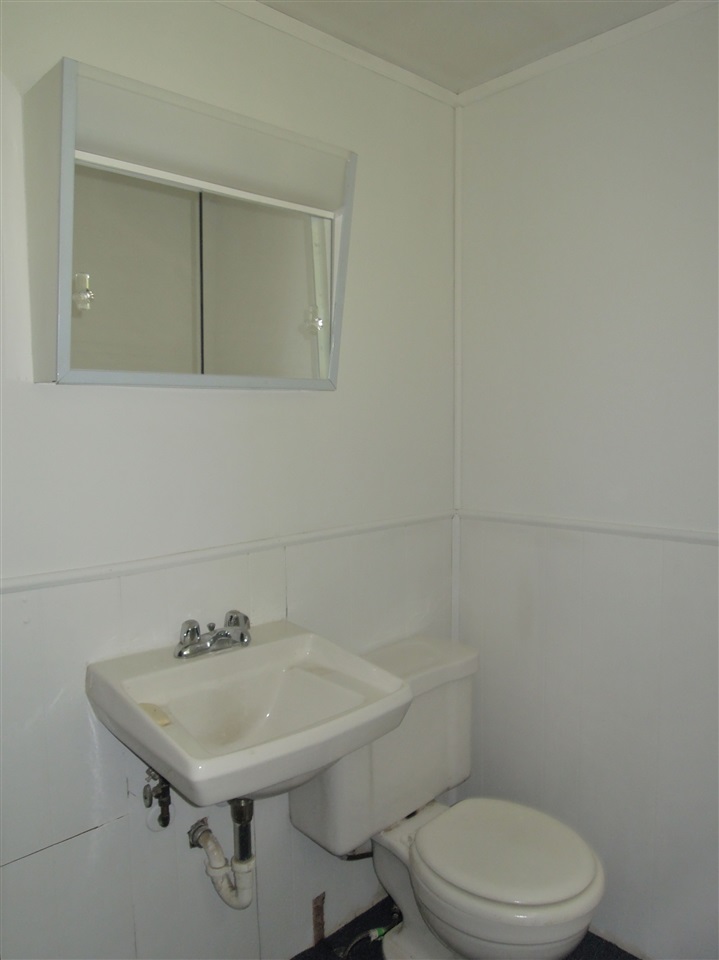 822 Plain Road, Unit R Hinsdale, NH 03451 - Photo 18 of 31