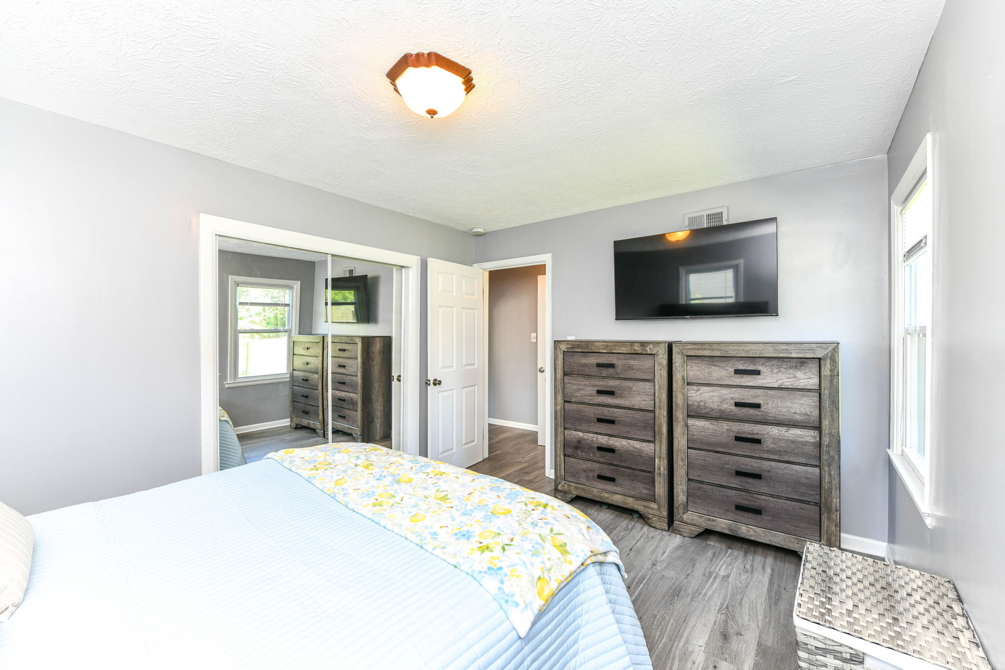 3445 North Riley Avenue Indianapolis, IN 46218 - Photo 12 of 28