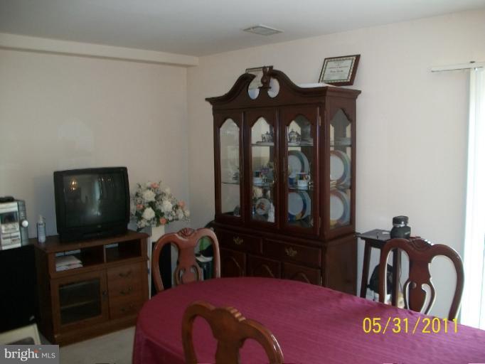 17632 Shady Spring Terrace Gaithersburg, MD 20877 - Photo 2 of 17 Dining Room