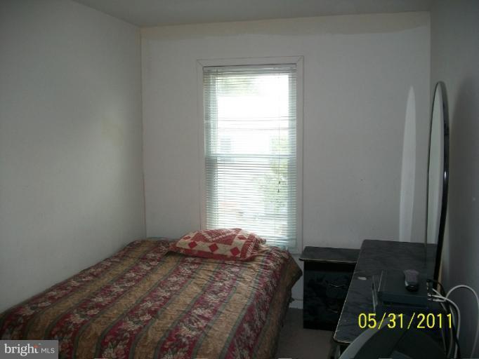 17632 Shady Spring Terrace Gaithersburg, MD 20877 - Photo 3 of 17 Bedroom