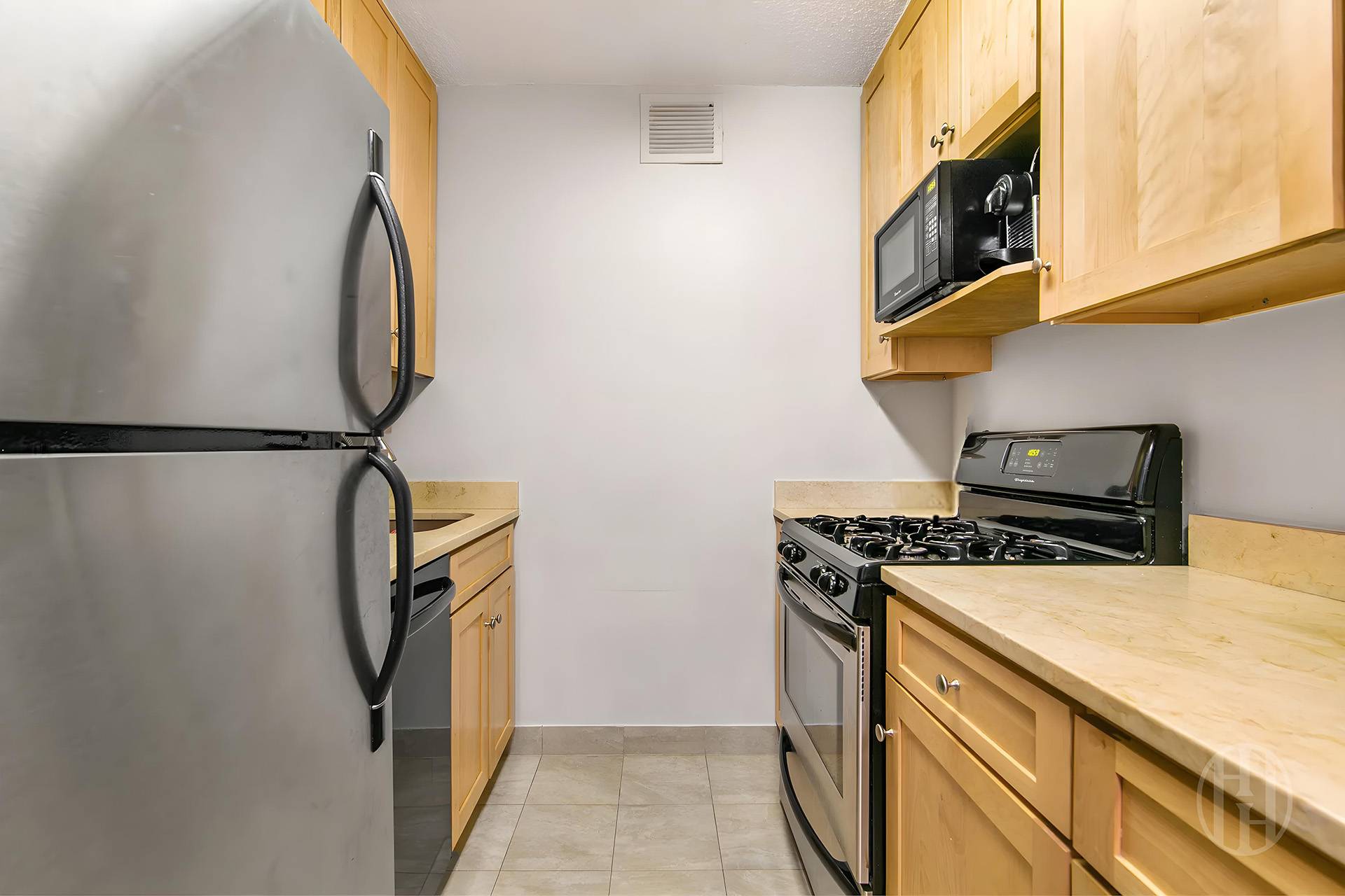 280 Rector Place, Unit 8C Manhattan, NY 10280 - Photo 2 of 5