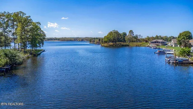 $769,000 | 2024 Cravens Drive, Crossville, TN 38572