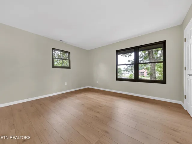 $769,000 | 2024 Cravens Drive, Crossville, TN 38572