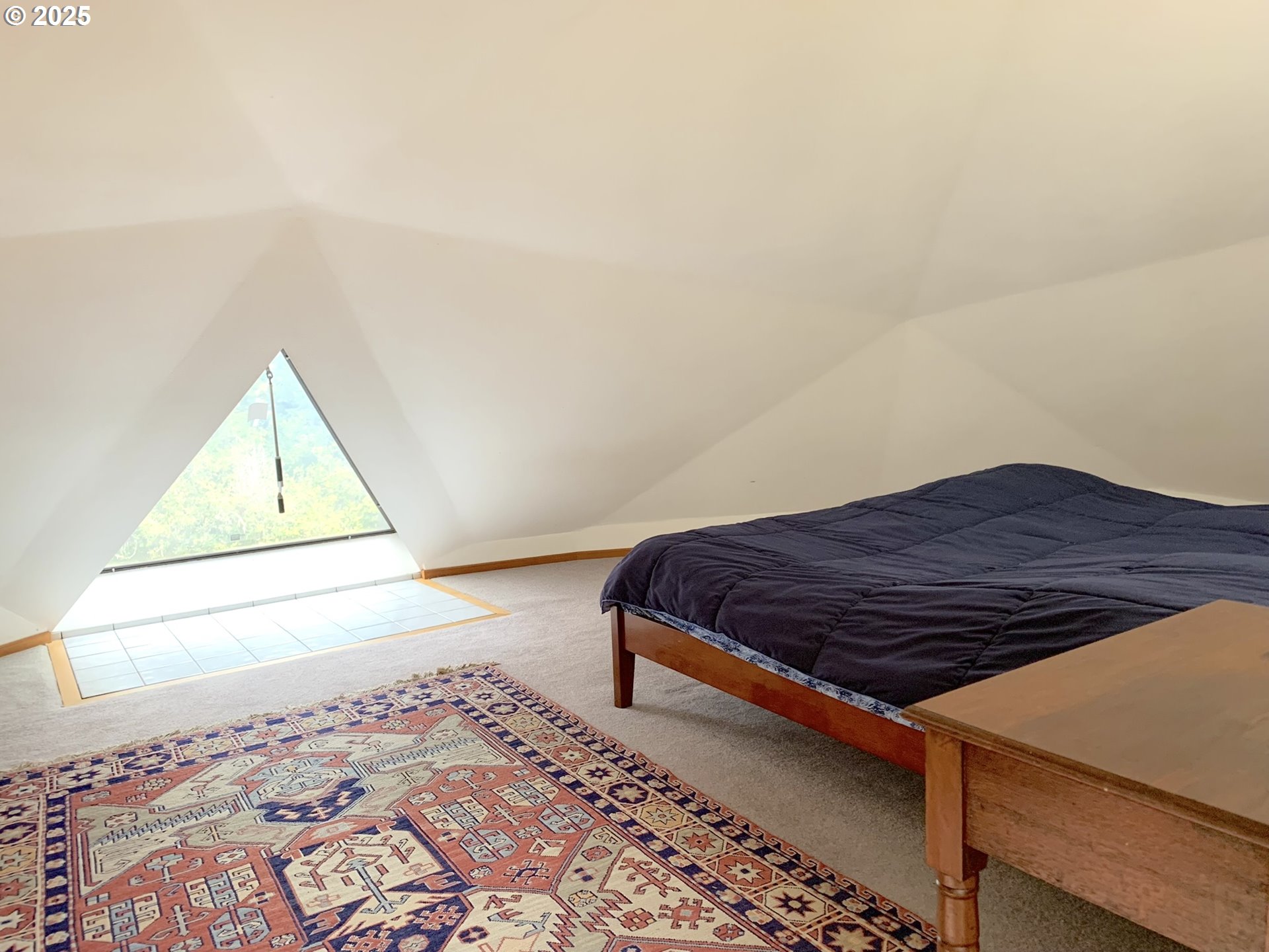 23555 Suttle Road Veneta, OR 97487 - Photo 21 of 48 Primary Bedroom