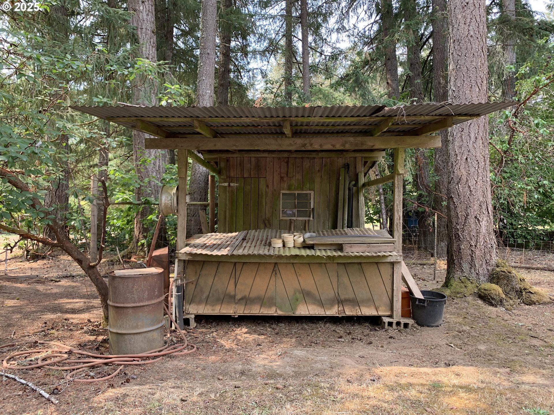 23555 Suttle Road Veneta, OR 97487 - Photo 45 of 48 Coop