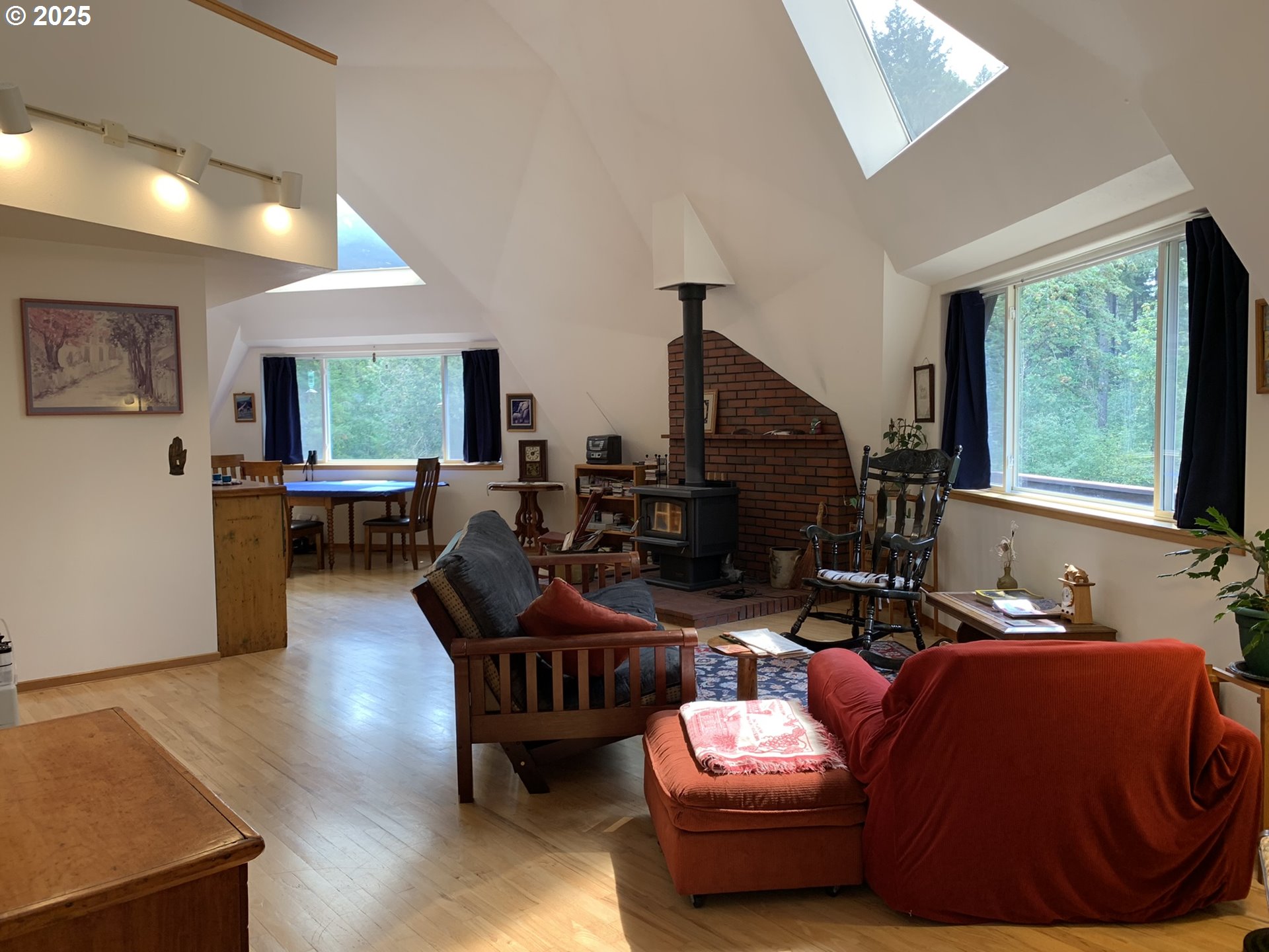 Living Room/Dining Room