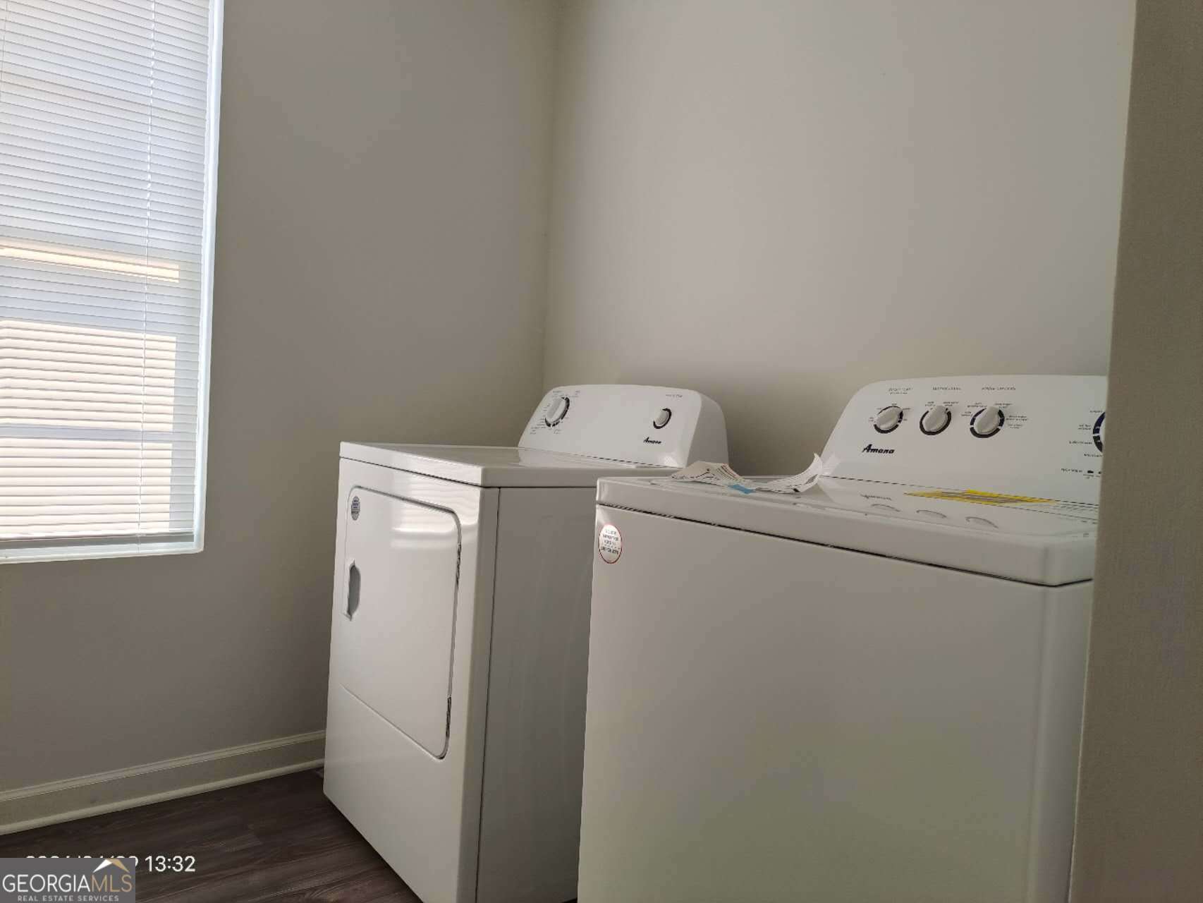 538 Pemberton Street Euharlee, GA 30145 - Photo 13 of 13 a utility room with dryer and washer