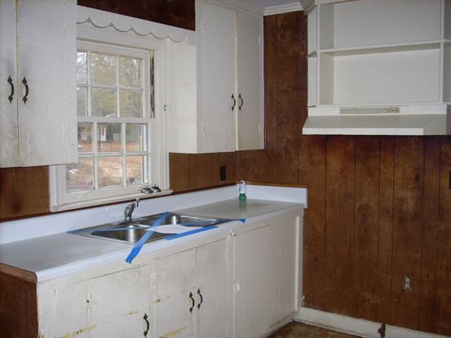 607 Ferguson Street Clinton, SC 29325 - Photo 2 of 3 Gallery Image 2