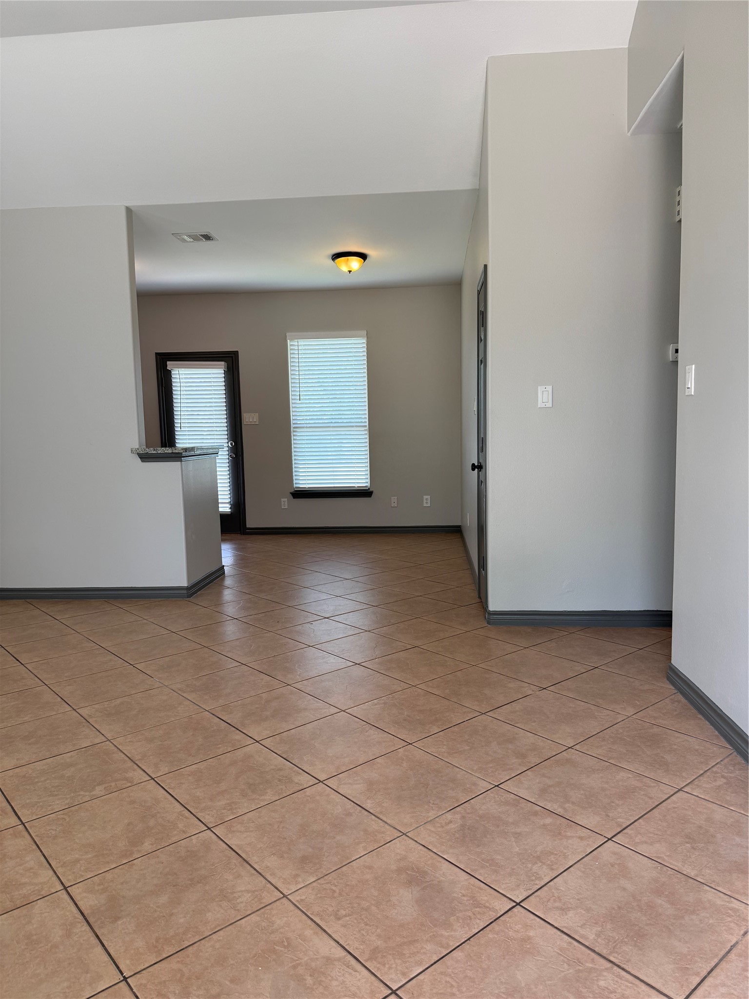 1014 1 Oak Chase Road, Unit 16 Rosharon, TX 77583 - Photo 9 of 21 Gallery Image 9