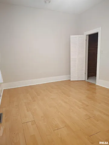 $95,900 | 702 North Ave C, Canton, IL 61520