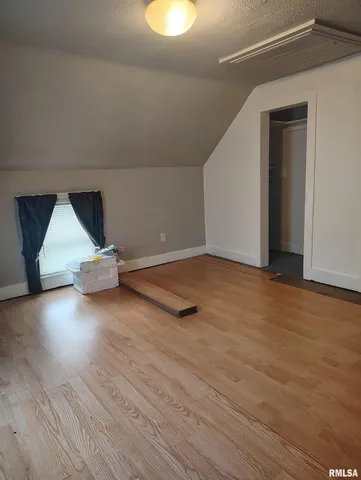 $95,900 | 702 North Ave C, Canton, IL 61520