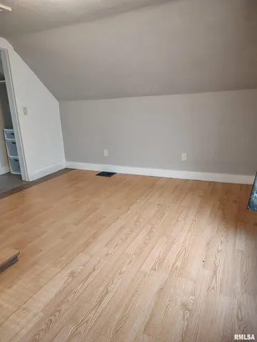 $95,900 | 702 North Ave C, Canton, IL 61520