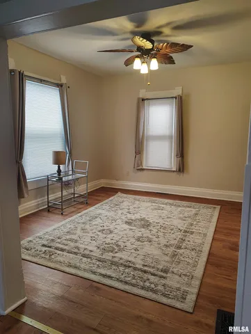 $95,900 | 702 North Ave C, Canton, IL 61520