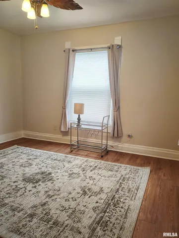 $95,900 | 702 North Ave C, Canton, IL 61520