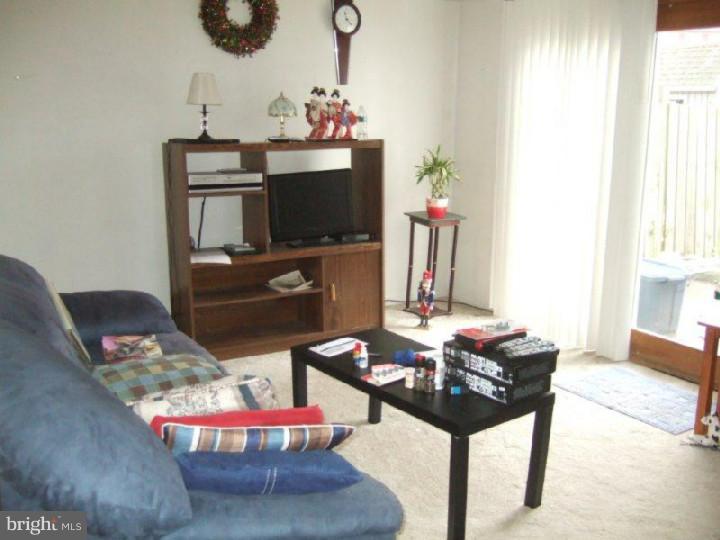 125 Stonegate Road Quakertown, PA 18951 - Photo 2 of 6 Gallery Image 2