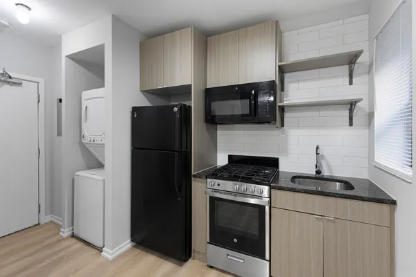 $1,246 | 4875 North Magnolia Avenue, Unit 315, Chicago, IL 60640