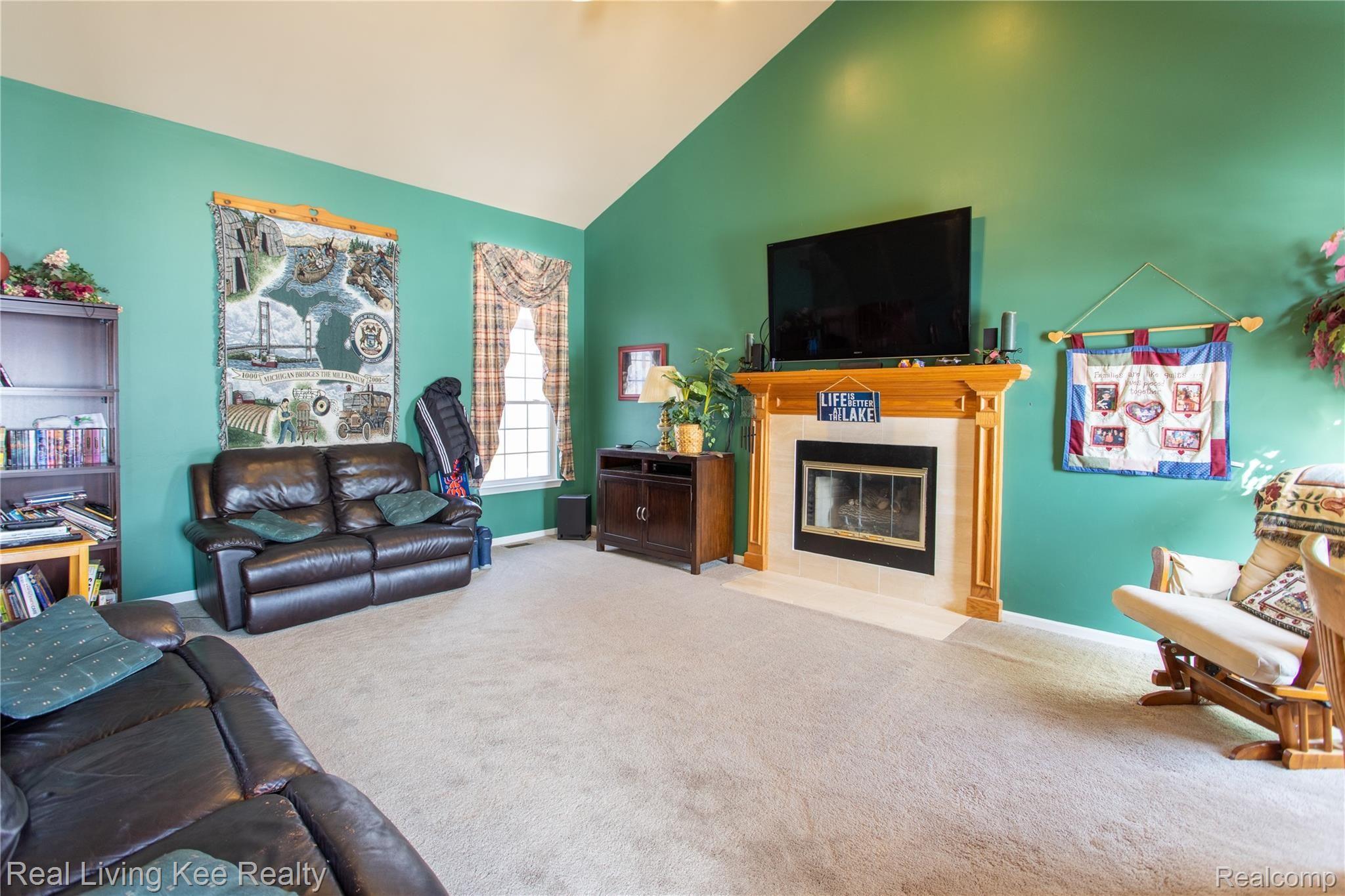 2257 Hummer Lake Road Oxford, MI 48371 - Photo 5 of 32 hummerlake_house-5.jpg