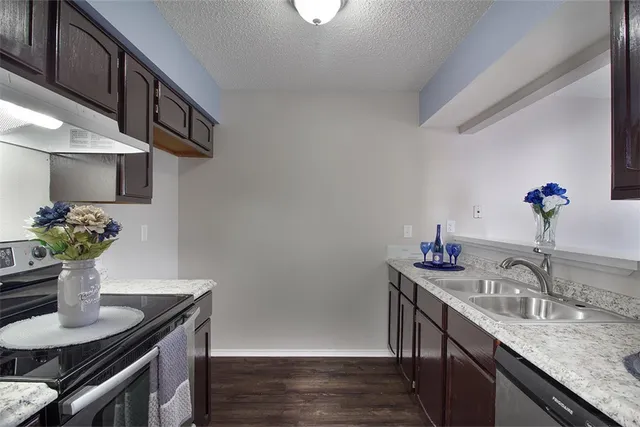 $84,900 | 6702 Everhart Road, Unit O106, Corpus Christi, TX 78413