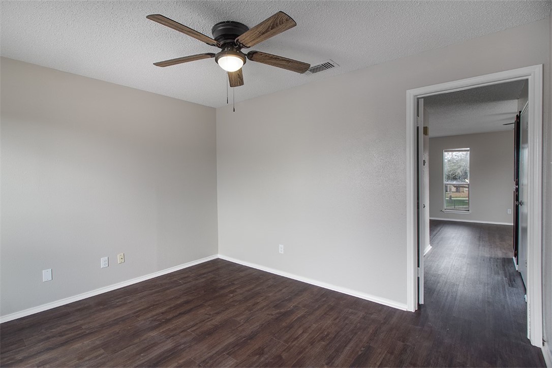 6702 Everhart Road, Unit O106 Corpus Christi, TX 78413 - Photo 17 of 22