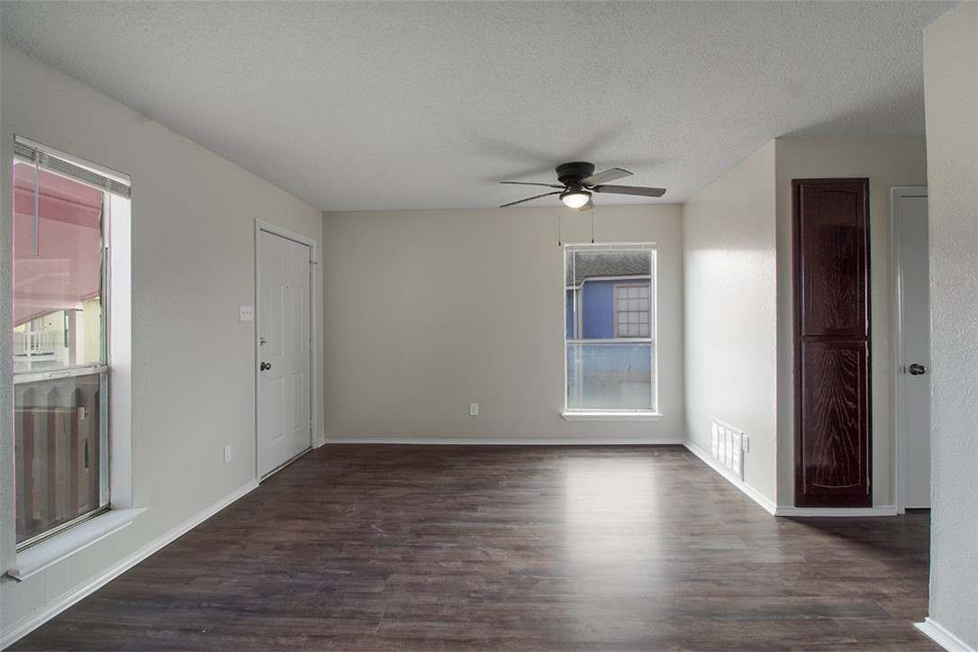 6702 Everhart Road, Unit O106 Corpus Christi, TX 78413 - Photo 6 of 22