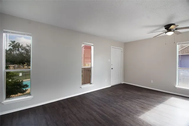 $84,900 | 6702 Everhart Road, Unit O106, Corpus Christi, TX 78413