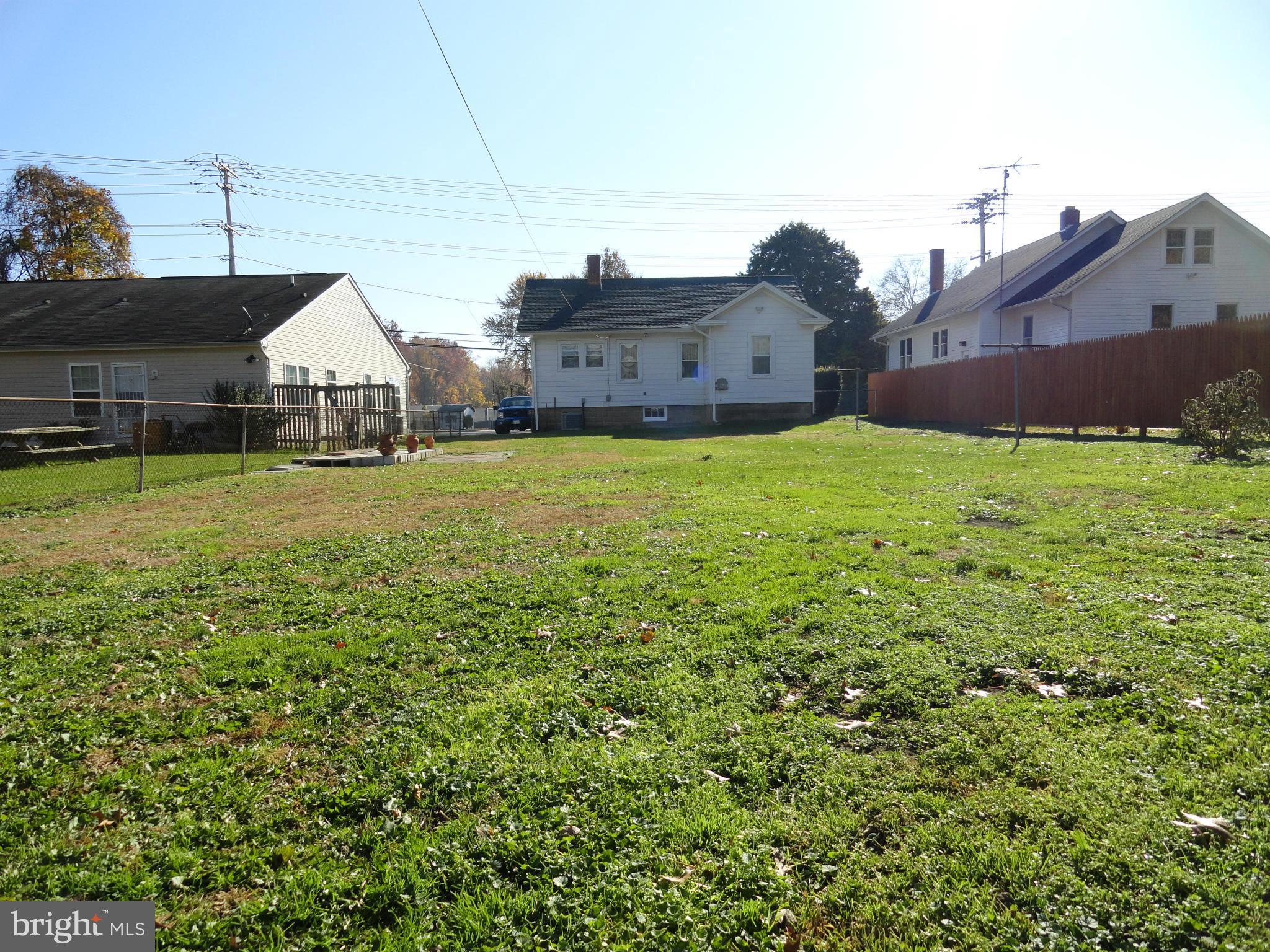 160 Post Road Aberdeen, MD 21001 - Photo 4 of 19 Exterior (Rear)