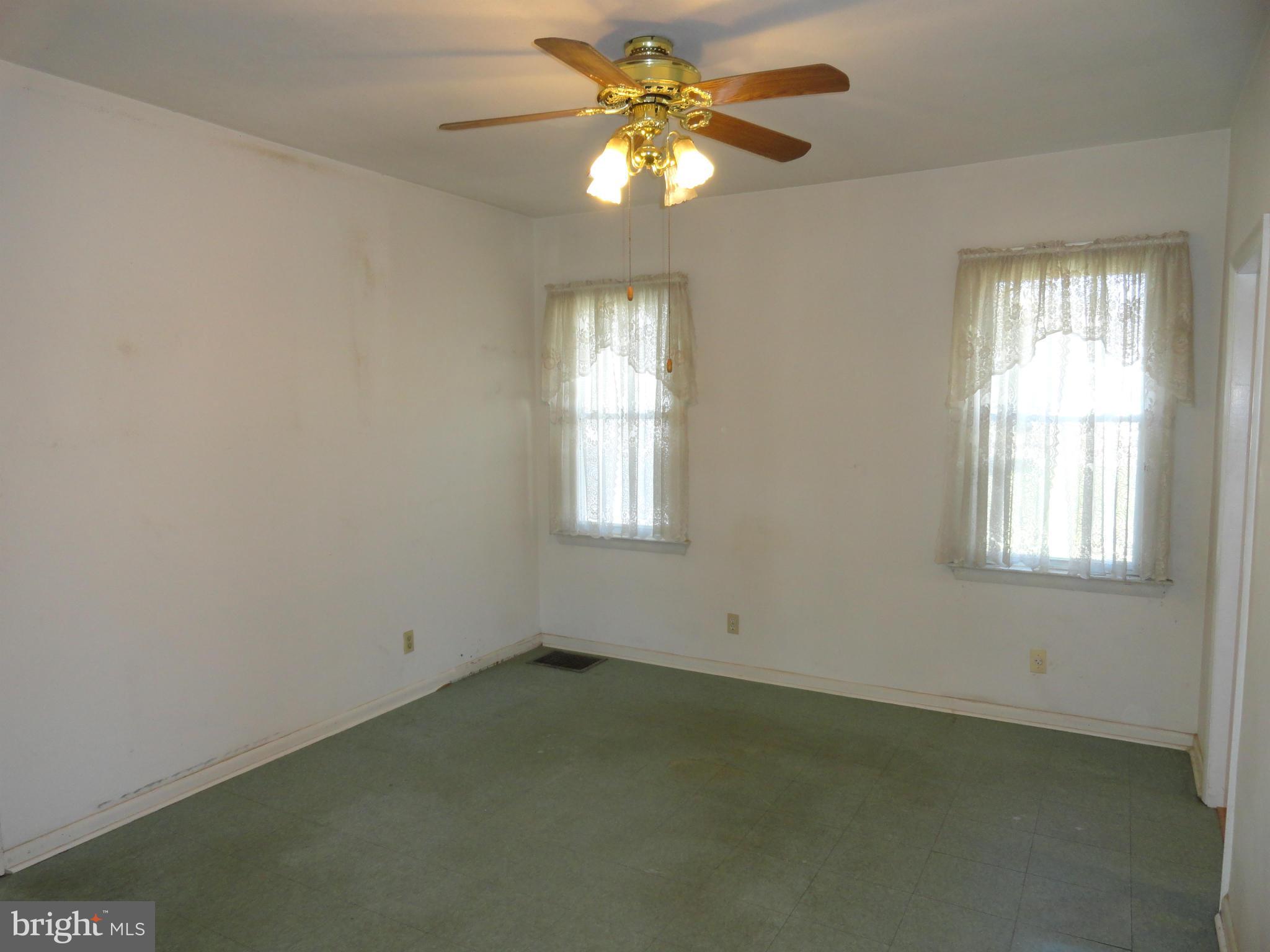 160 Post Road Aberdeen, MD 21001 - Photo 7 of 19 Bedroom