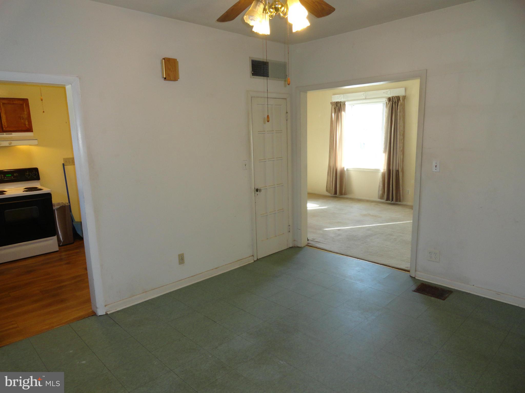 160 Post Road Aberdeen, MD 21001 - Photo 8 of 19 Dining Room