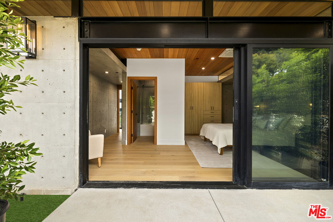 5707 Busch Drive Malibu, CA 90265 - Photo 22 of 35 a view of interior of the house