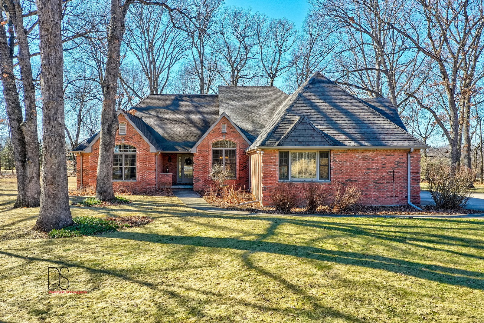 2669 East 1559th Road Ottawa, IL 61350 - Photo 2 of 49