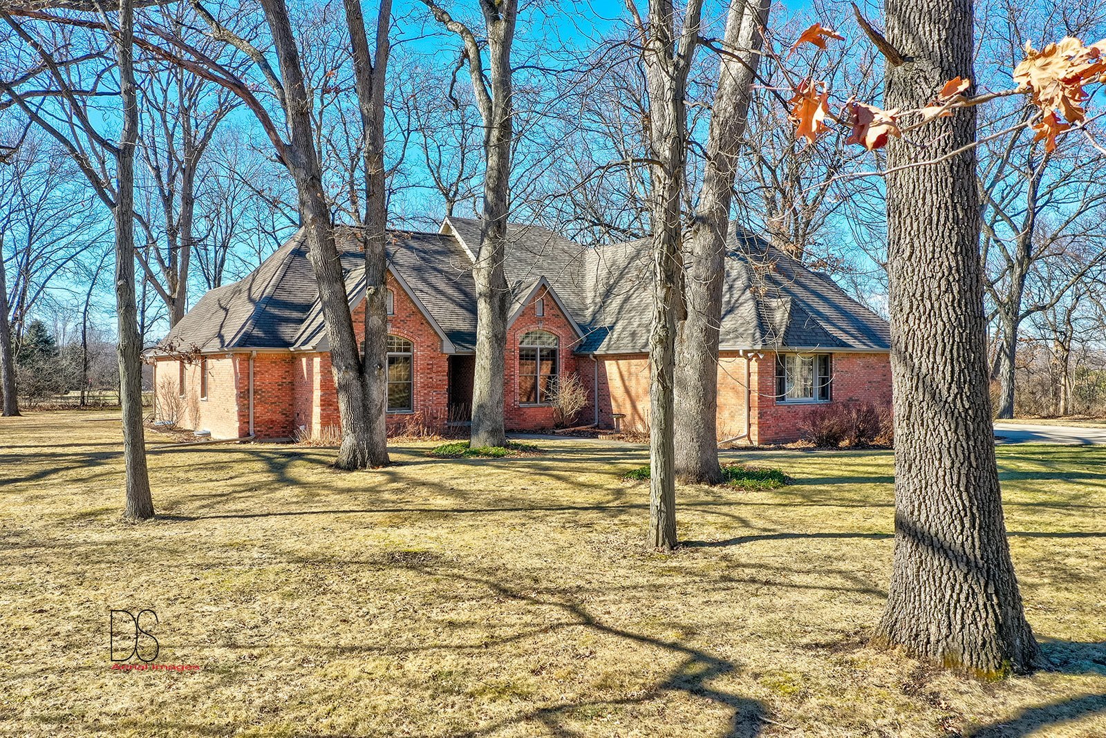 2669 East 1559th Road Ottawa, IL 61350 - Photo 3 of 49