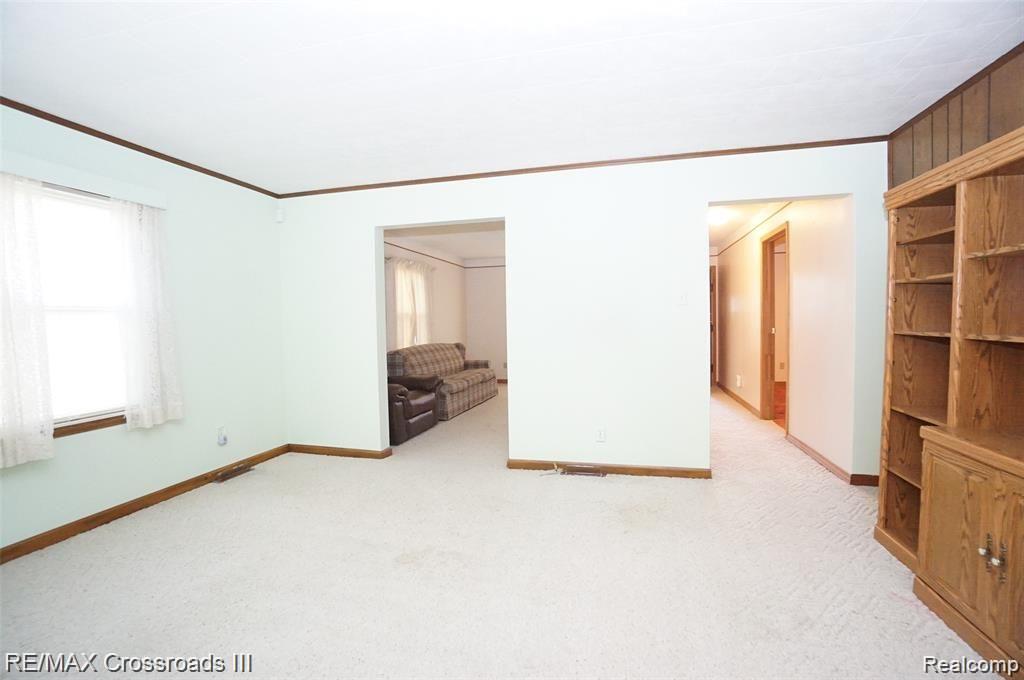 21807 Telegraph Road Trenton, MI 48183 - Photo 7 of 27 Gallery Image 7