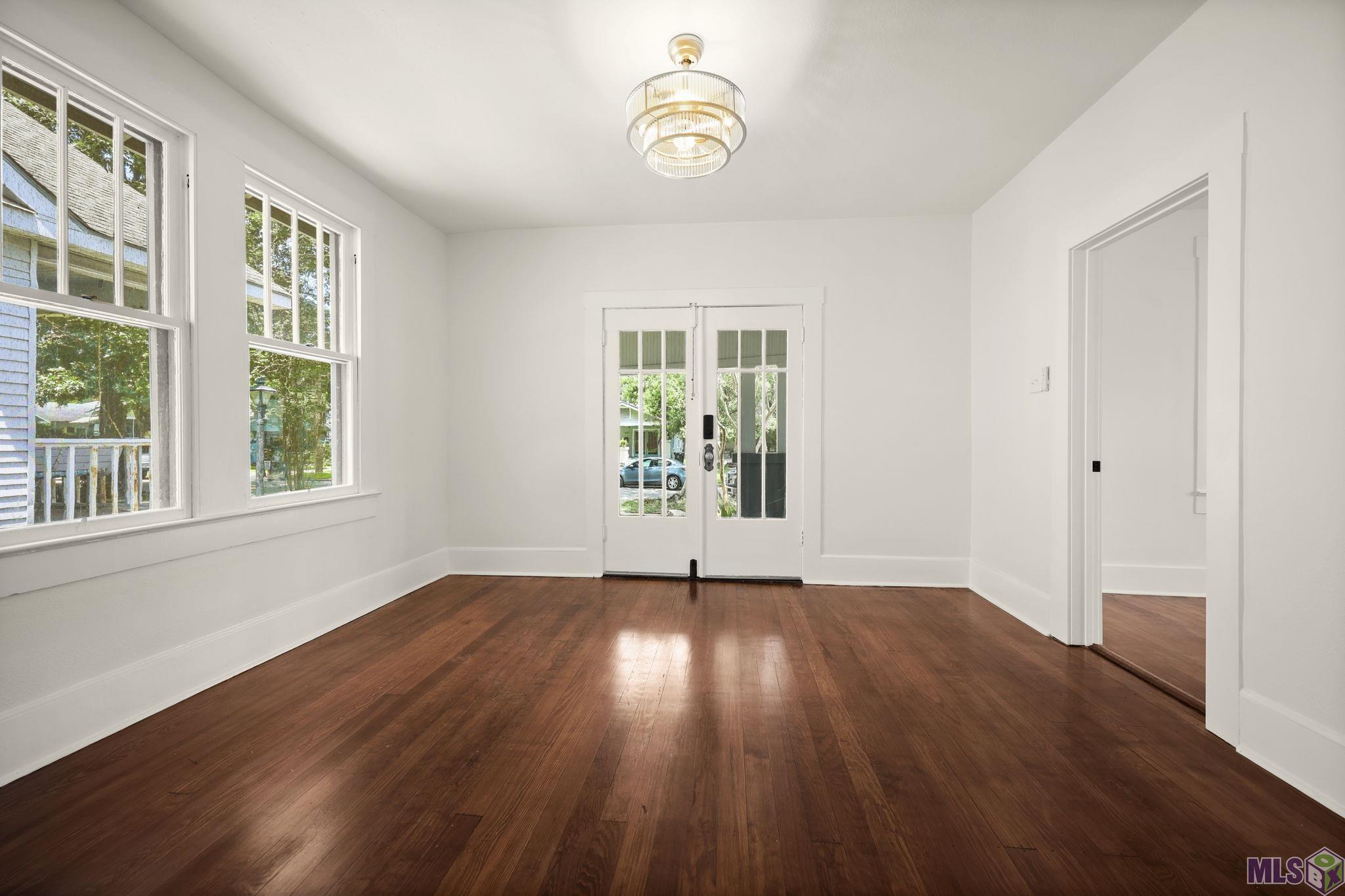 2060 Tulip Street Baton Rouge, LA 70806 - Photo 3 of 23 Gallery Image 3