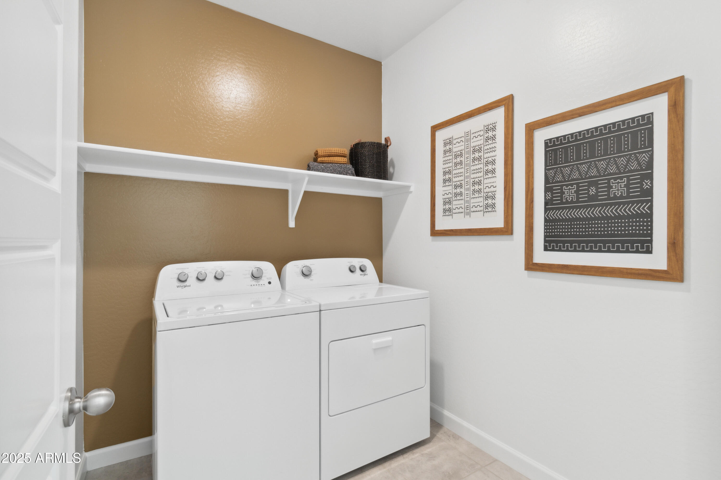 2279 Sebring Avenue Apache Junction, AZ 85120 - Photo 20 of 21 Kingston laundry room