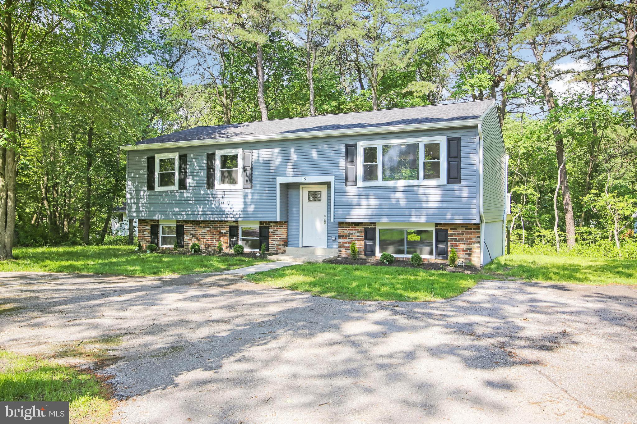 19 Henry Road Gibbsboro, NJ 08026 - Photo 1 of 31