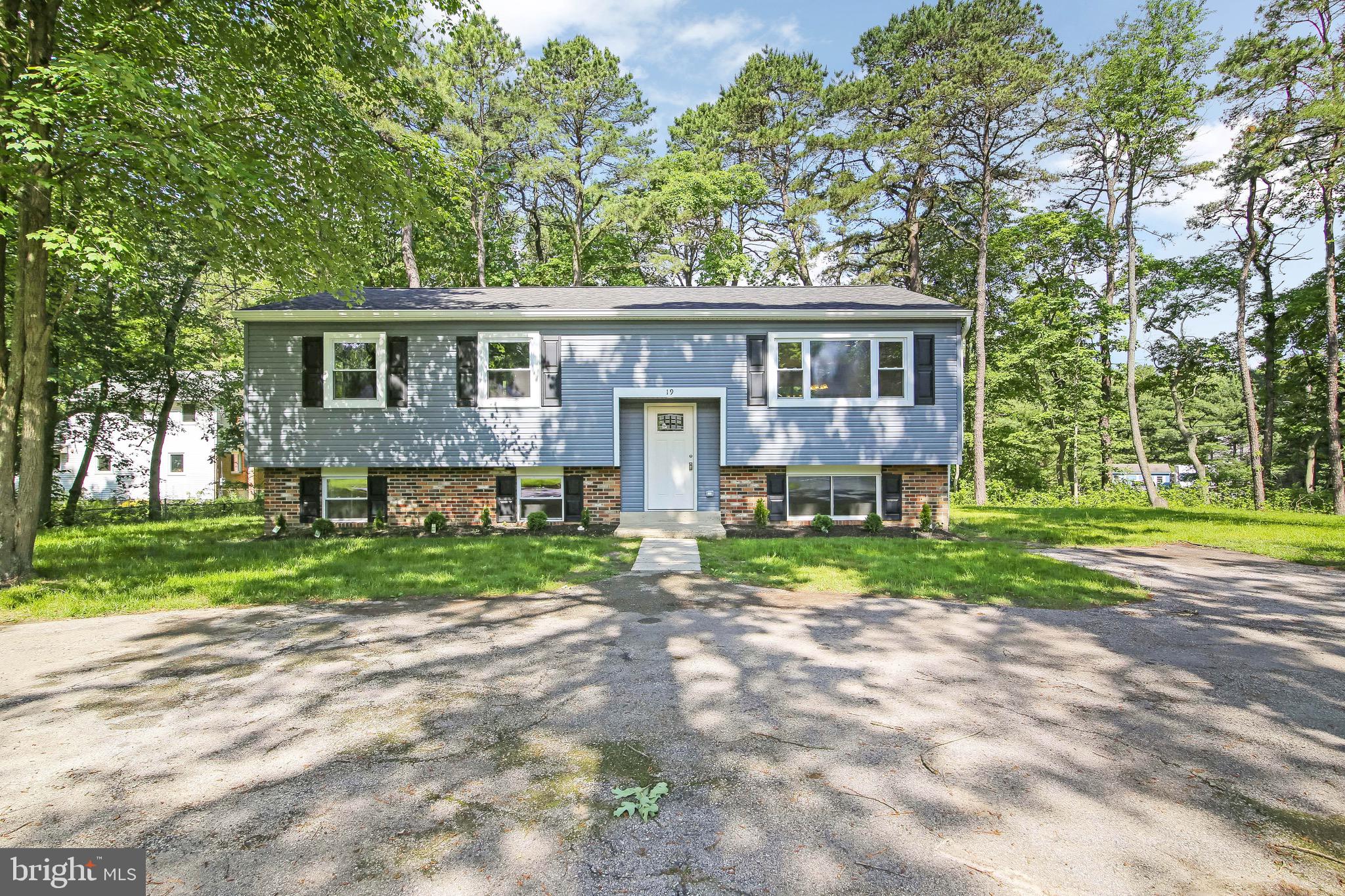 19 Henry Road Gibbsboro, NJ 08026 - Photo 2 of 31