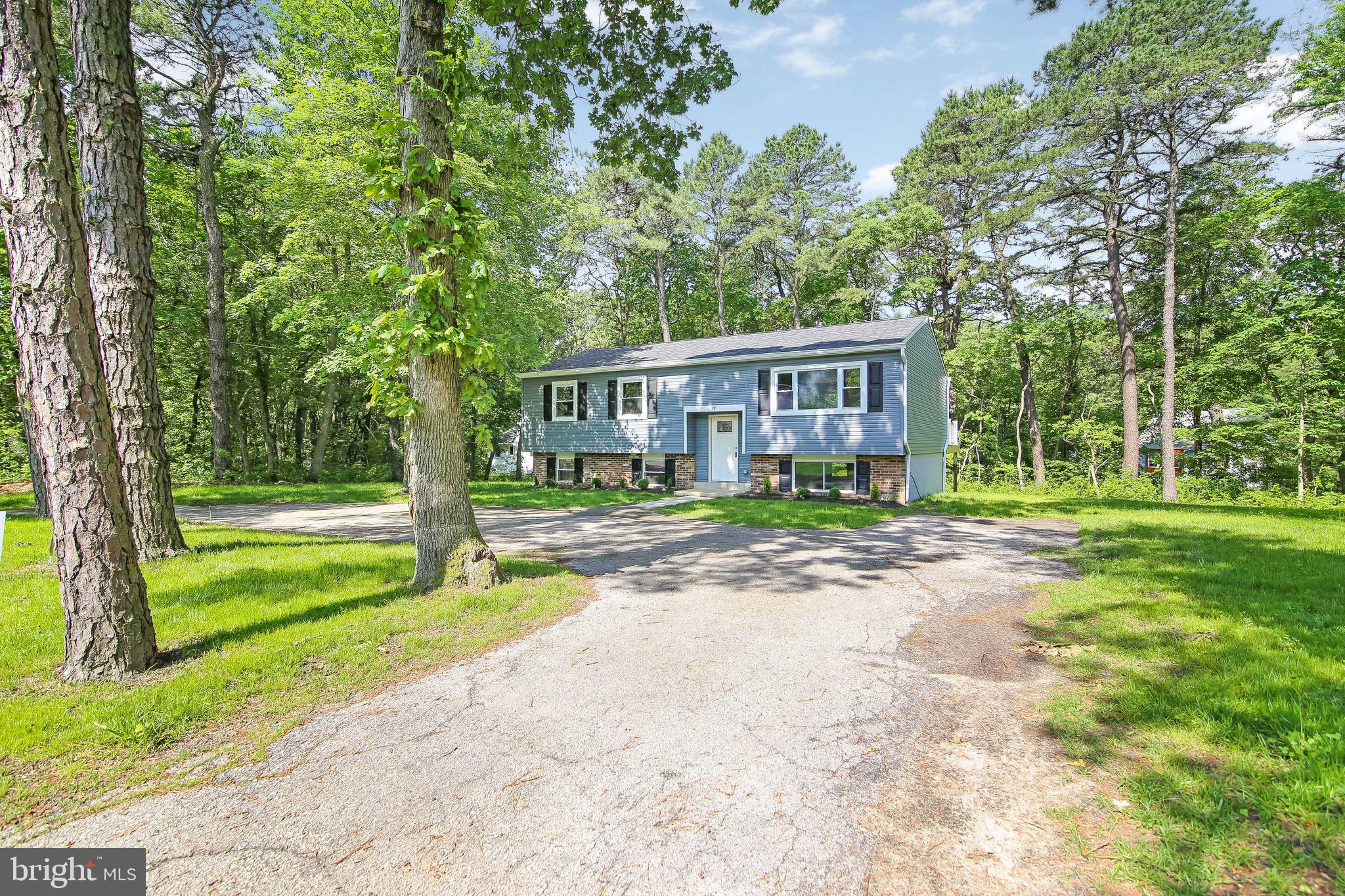 19 Henry Road Gibbsboro, NJ 08026 - Photo 3 of 31