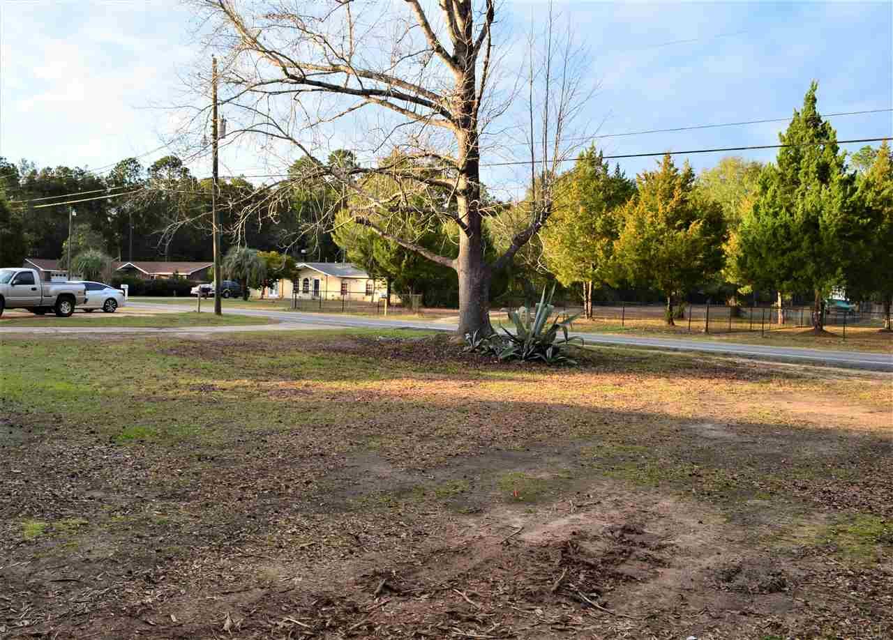 5951 Hamilton Bridge Road Milton, FL 32570 - Photo 5 of 32