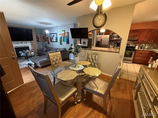 $215,000 | 1345 Hialeah Place, Florissant, MO 63033