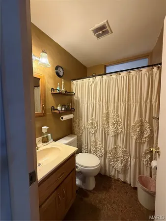 $215,000 | 1345 Hialeah Place, Florissant, MO 63033
